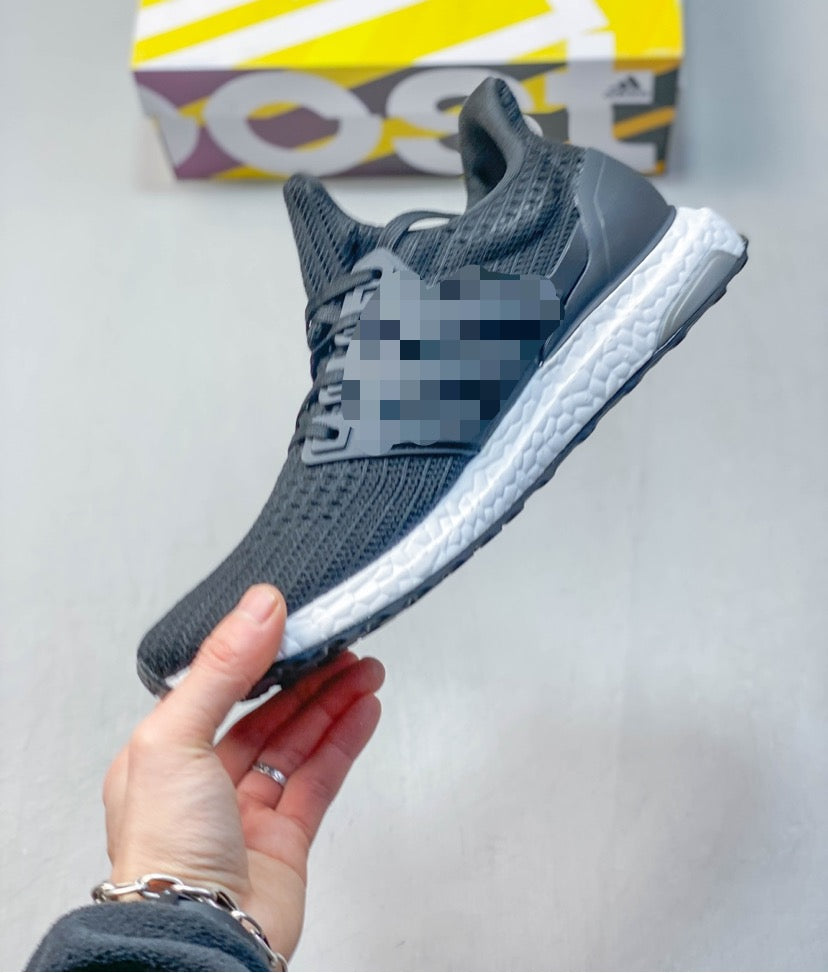 Metropolis Shine: Technical Silver Runner - Chrome Grey