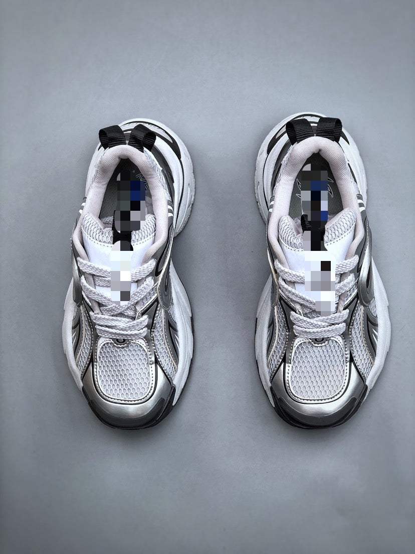 Nocturnal Classic: Premium Leather Sneaker - Onyx & Ivory